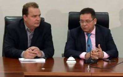 Botelho oferece 1ª Secretária para Max desistir de disputar a Presidência da Assembleia