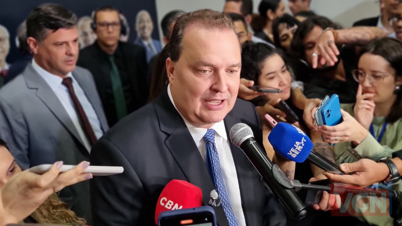 Deputado Max Comenta Sobre a Antecipação das Eleições de 2026 e Foco em Questões Estaduais(vídeo)