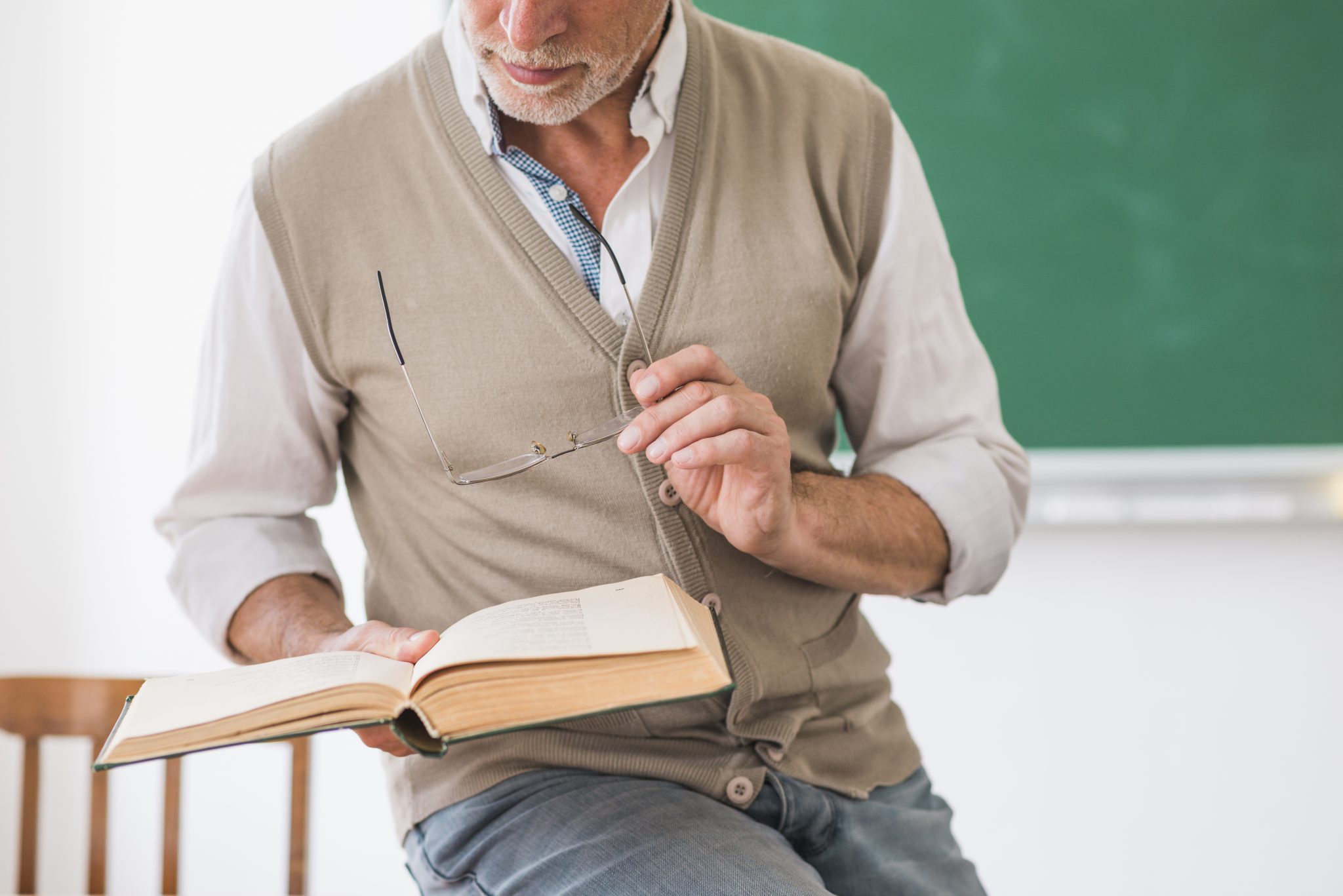 Dia dos Professores é feriado? Entenda o que diz a legislação trabalhista