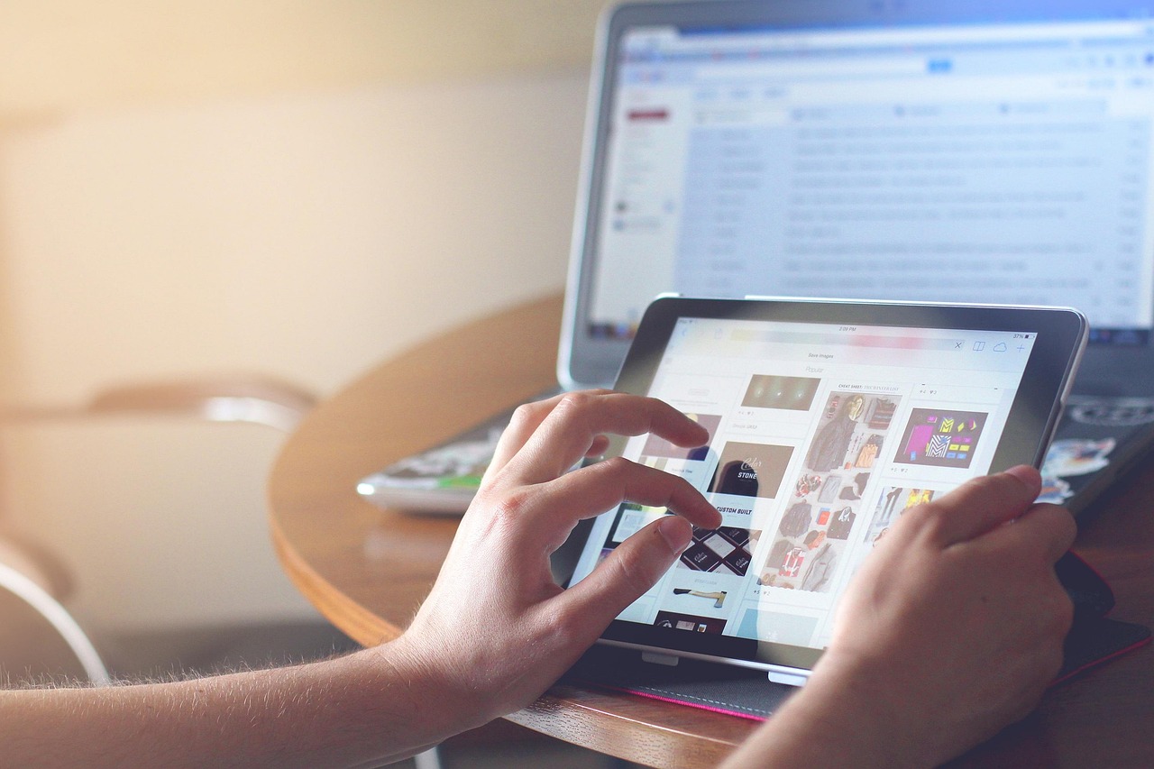 Menos tela, mais vida: o minimalismo digital e a busca por uma rotina desacelerada