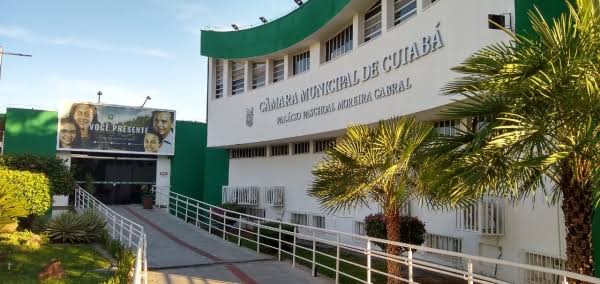 Quinze vereadores  culpam o estado por crise na saúde de Cuiabá e  assinam ofício contra intervenção